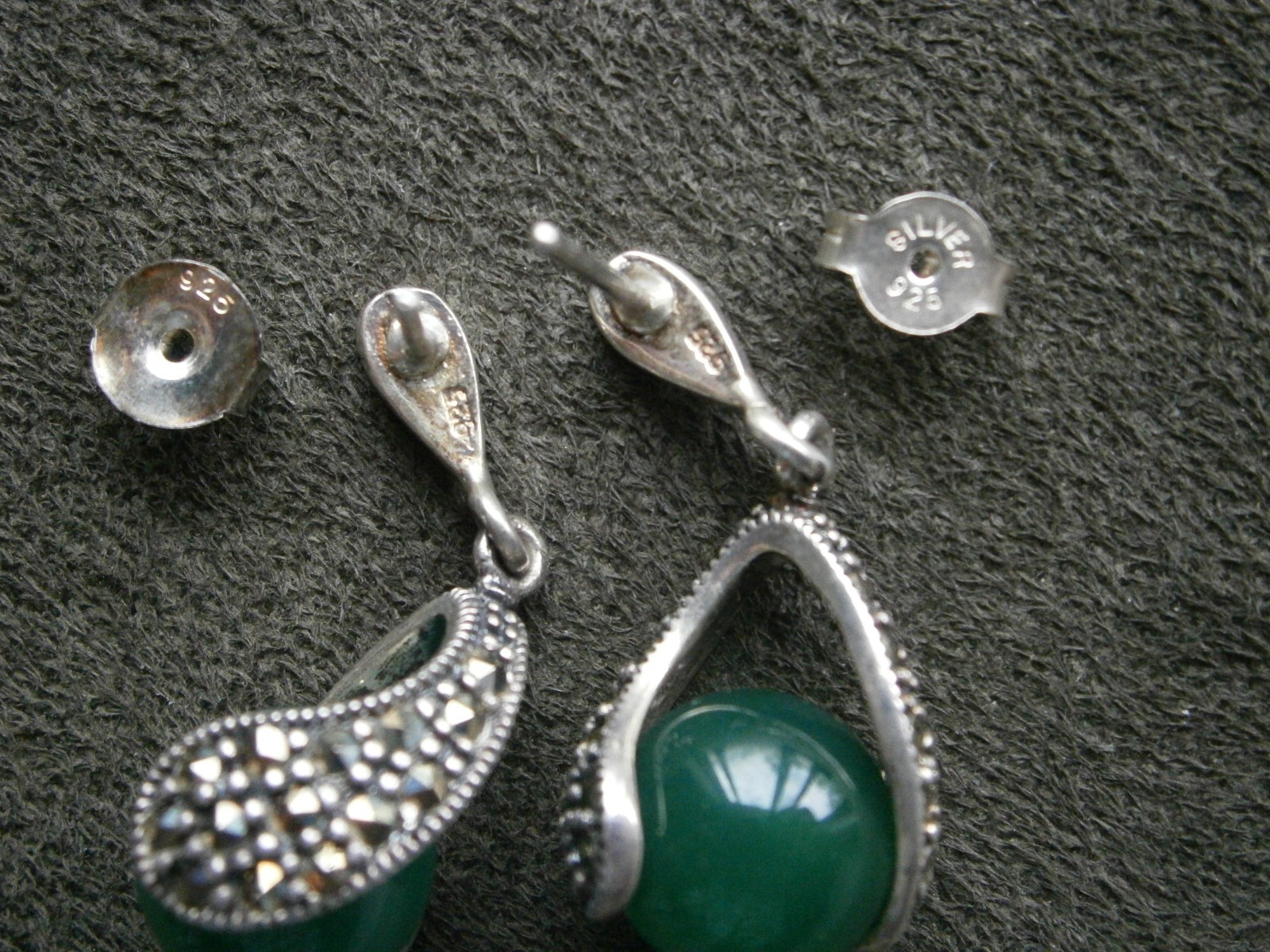 Green Agate & Marcasite Vintage Sterling Silver Post Stud Earrings 7.8g ~ FLAW