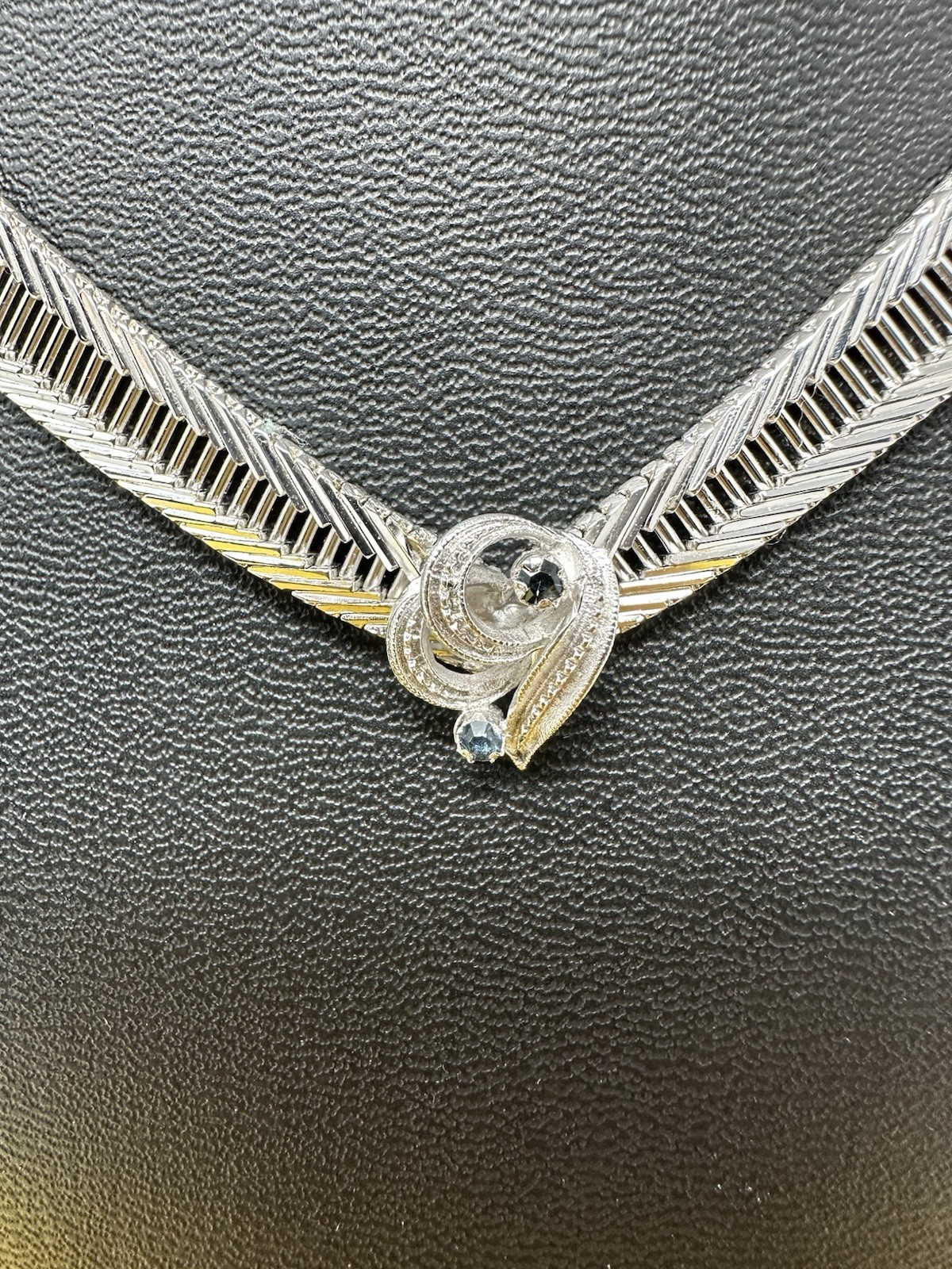 Sterling Silver Sapphire Abstract Heart Shaped Pendant Choker Necklace 40g 16 In