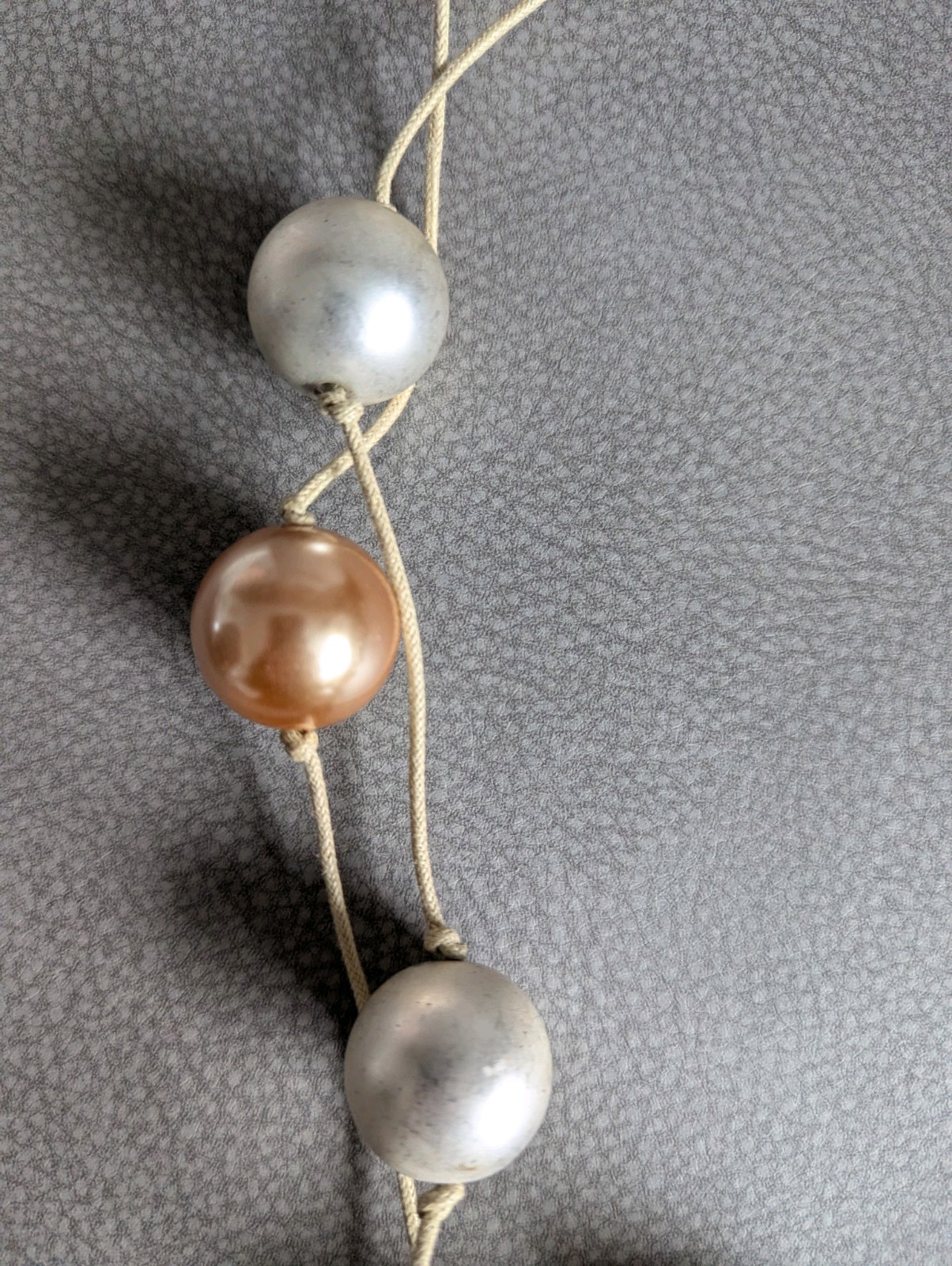 SILVER & BRONZE COLOURED LARGE BEADED STATEMENT NECKLACE, APPROX 92cm LENGTH