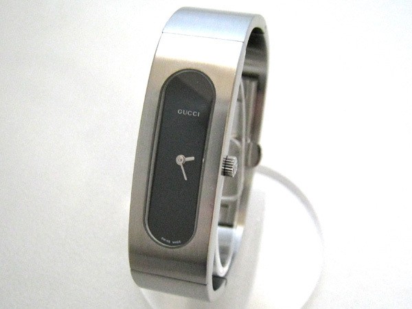GUCCI 2400S Watch Bangle Ladies Quartz Black Dial Silver SS Vintage Working