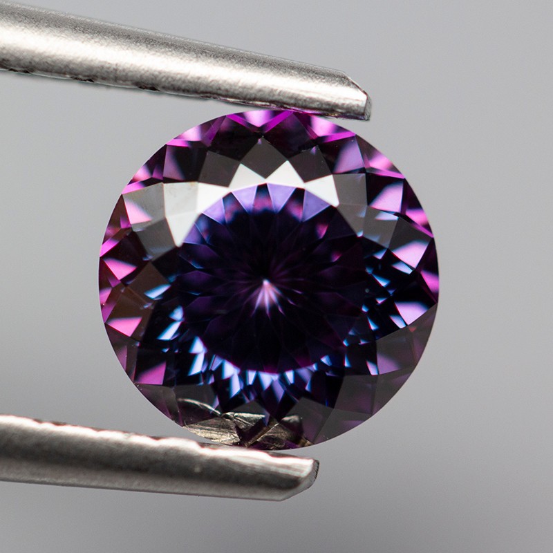 Purple-blue Round 100 Face Cut Moissanite Loose Stone 6.5mm 1.0ct Russian Cut