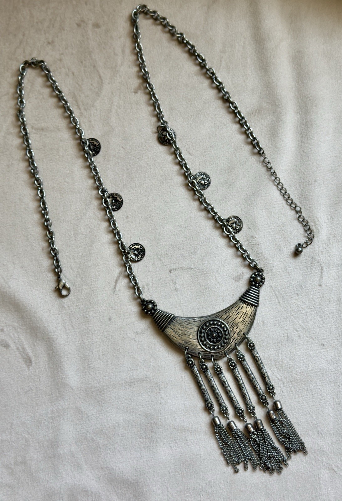 American Eagle Outfitters Silver Tone Boho Fringe Tassel Statement Necklace