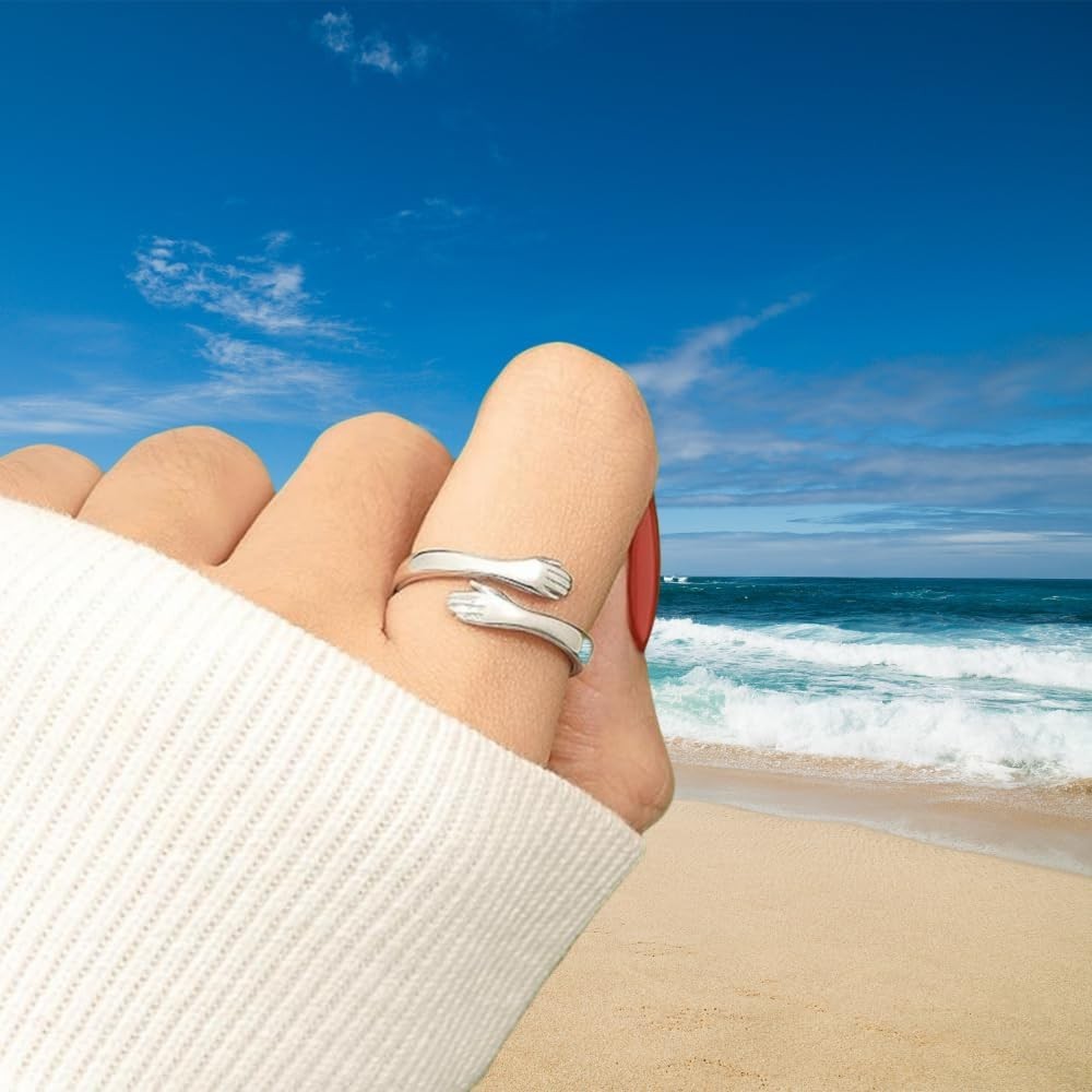 Engraved Granddaughter Ring – Emotional Hug Design in Adjustable Stainless Steel