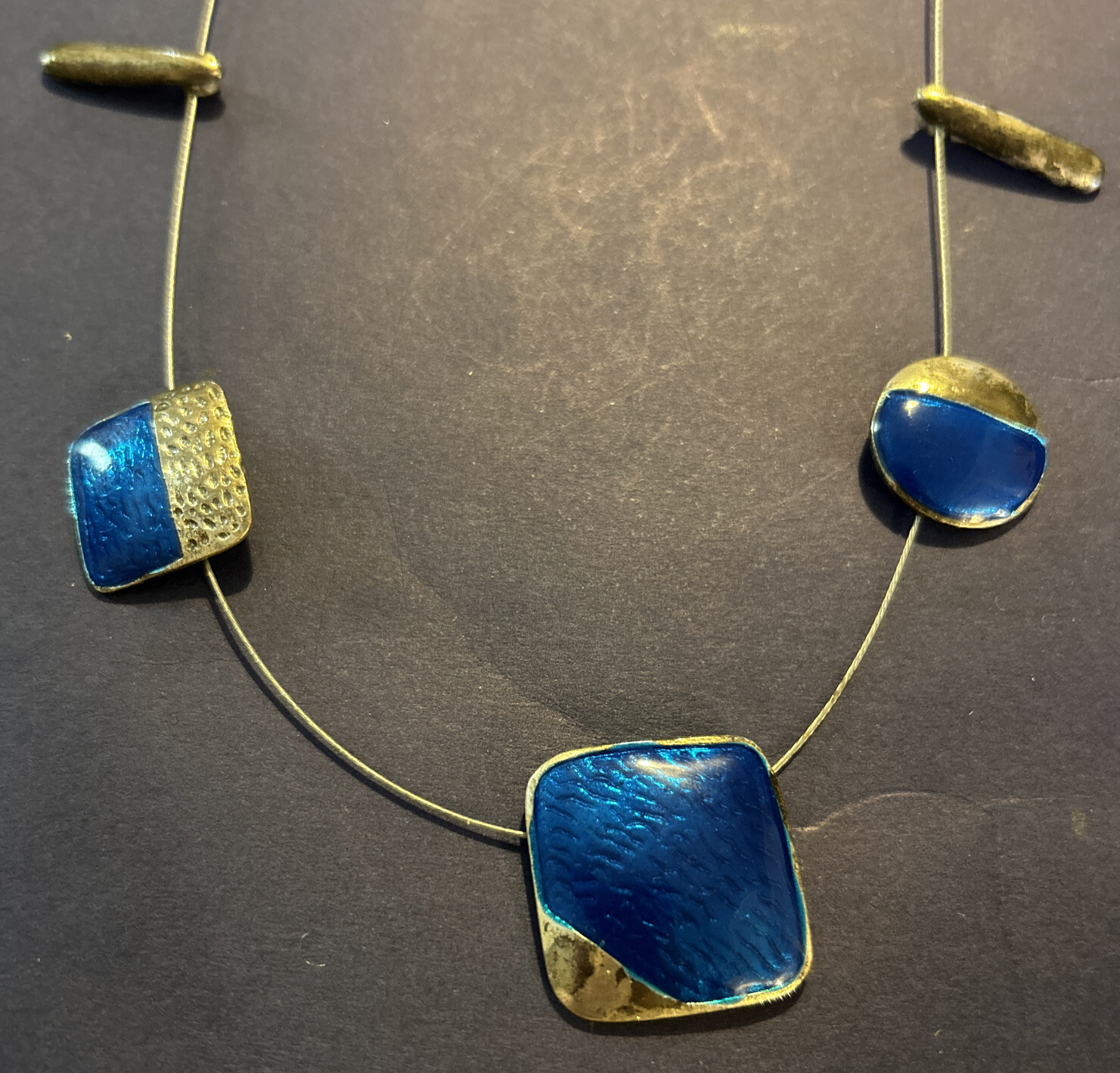 Vintage Ladies Fashion Necklace – 18″ Adjustable – Blue