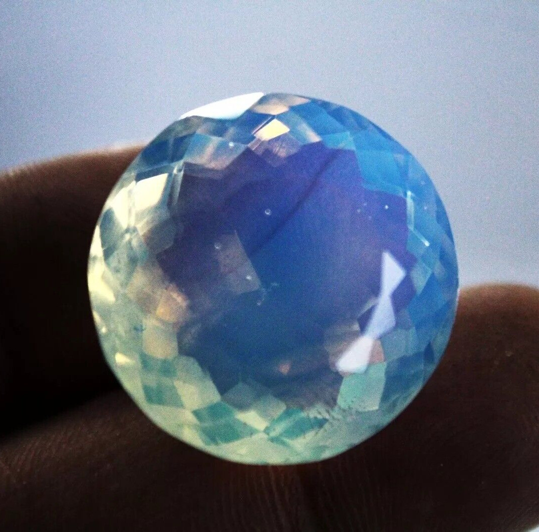 Australian Natural 99.20 Ct Bi-Color Opal Round Cut Welo Certified Untreated Gem