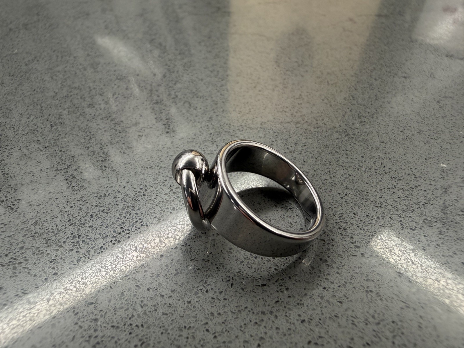 QUATTROFORT Industrial Cyber Gothic O Ring Swivel Shackle Ring Steel Band 7