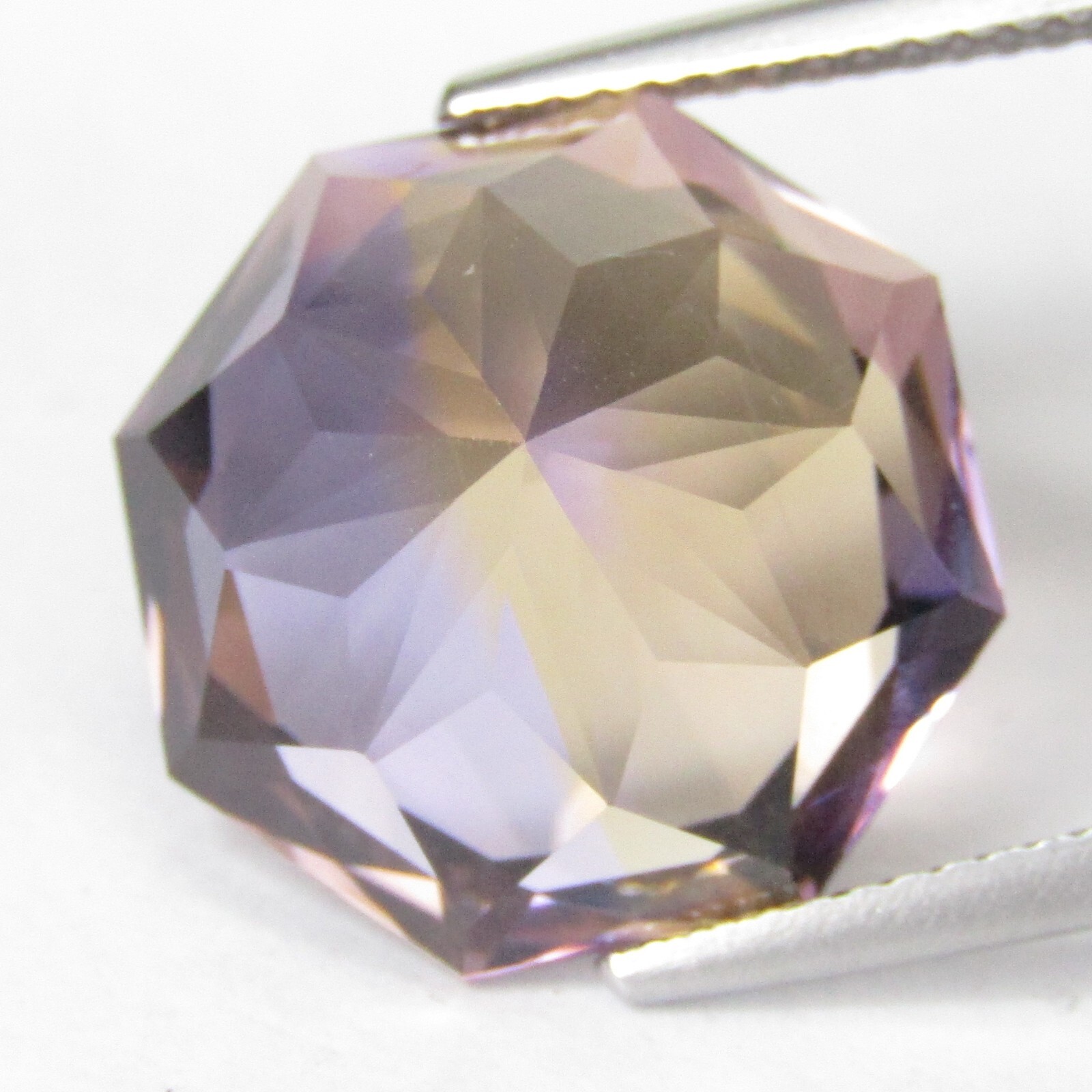 13.90Cts Delightful Natural Bolivian Ametrine 15mm Octagonal Cut Gemstone