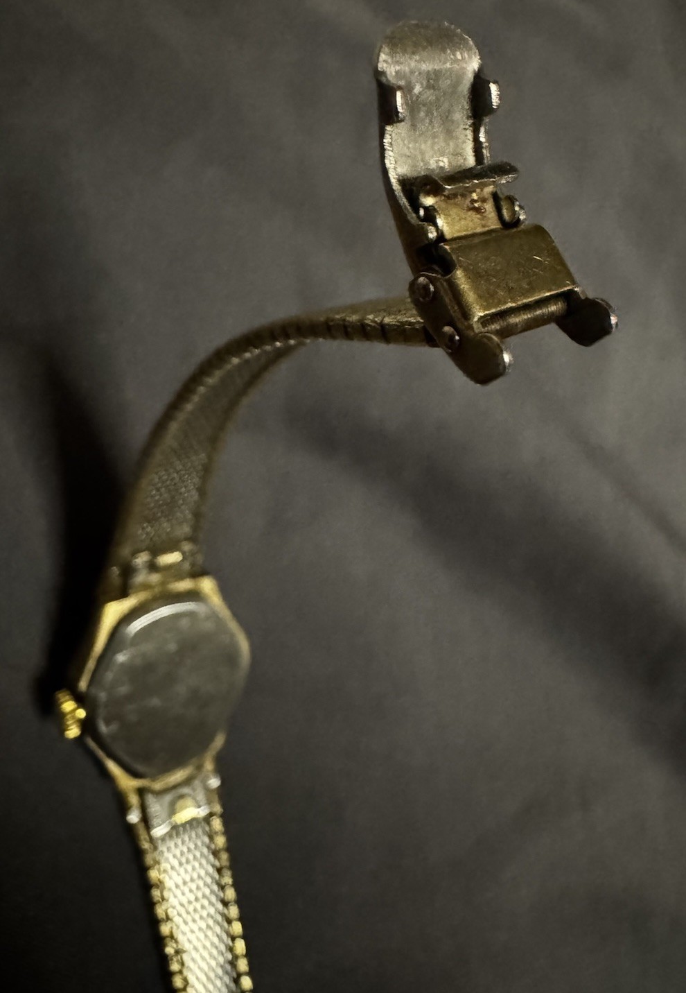 Vintage 10k RGP Waltham Ladies Gold watch elegant hidden Fold clasp rare find