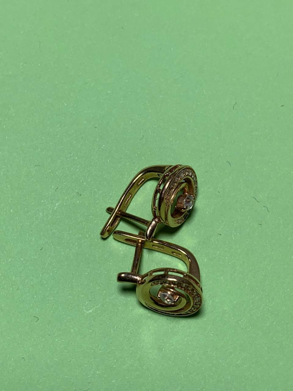 Vintage earrings from Ukraine made of 14-karat gold (583 assay value), Ukrainia
