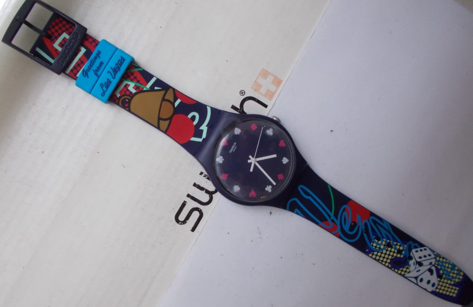 NEW GENT DESTINATION SWATCH ” LAS VEGAS 2016 ” PRISTINE BOX WOW RARE L@@K
