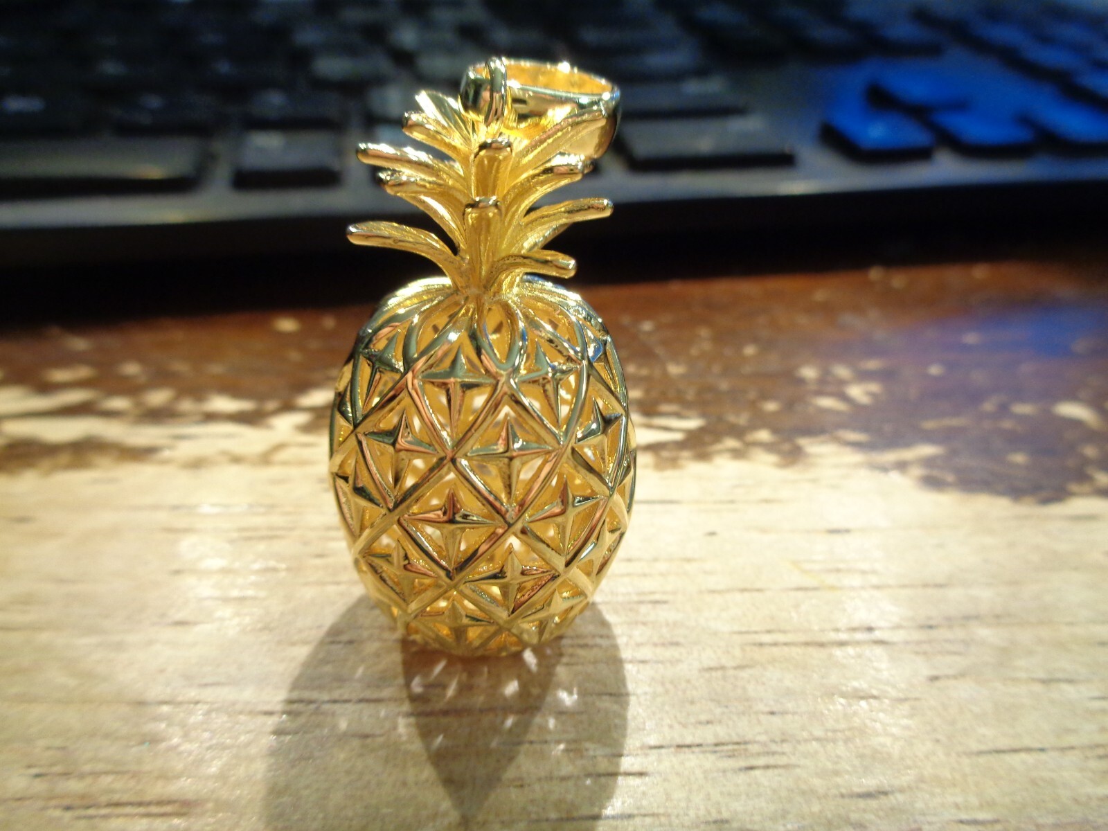 22.5MM HEAVY YG-PLATED 925 SILVER EXTRA-EXTRA LARGE HAWAIIAN PINEAPPLE PENDANT