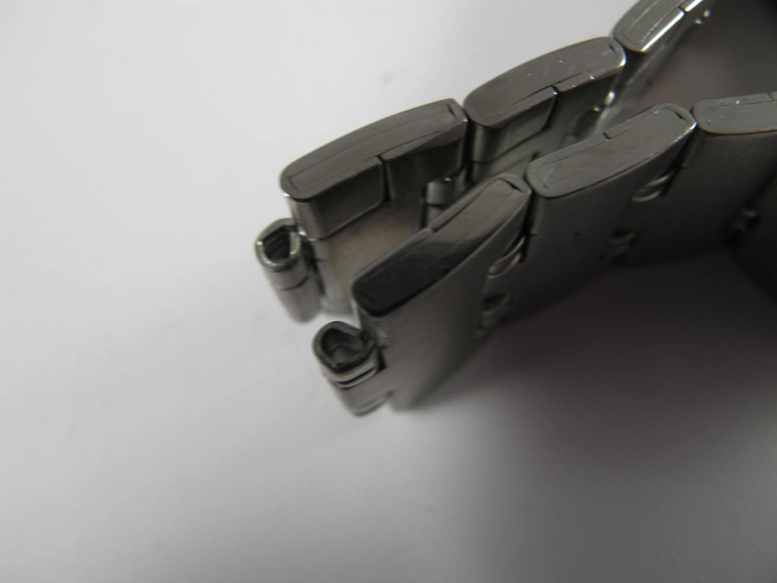 SEIKO MENS ALL STAINLESS Z CLASP 20MM BAND WITH 10.8MM TIPS