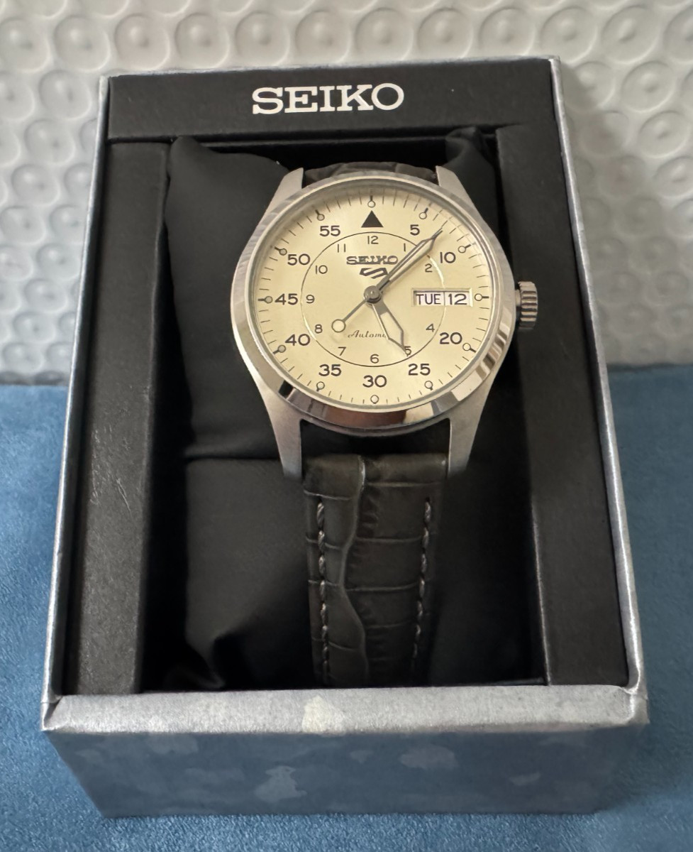 Seiko 5 Sports Collection Analog Mechanical Leather Strap Watch for Men SRPJ87