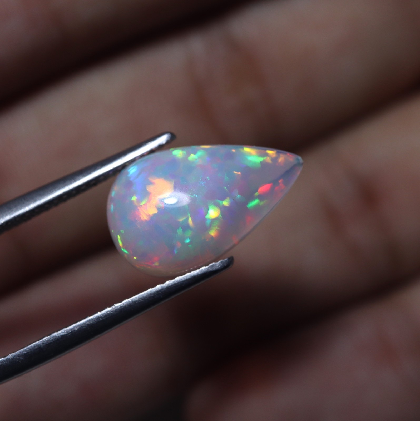 4.2 Cts 16.5×10.2 MM Real AAA Green Red Yellow Fire Ethiopian White Opal Pear