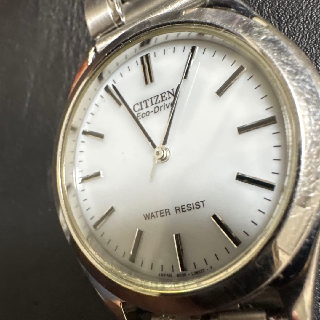 Citizen Eco-Drive E030 Watch White Dial Stainless Steel Japan