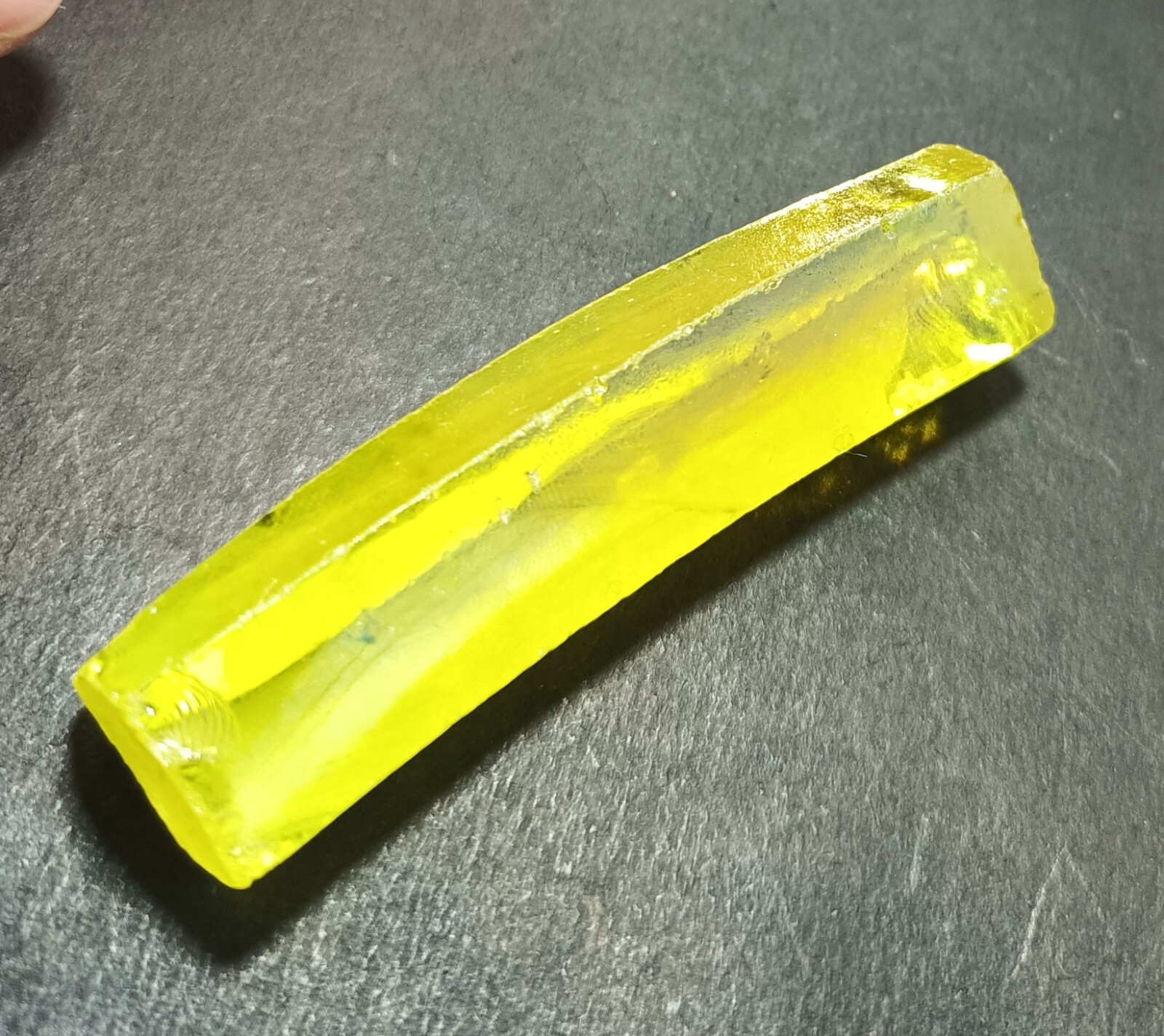 EGL Certified 500. 20 Ct NATURAL LEMON Zircon Rough Cambodian Loose GEMSTONE