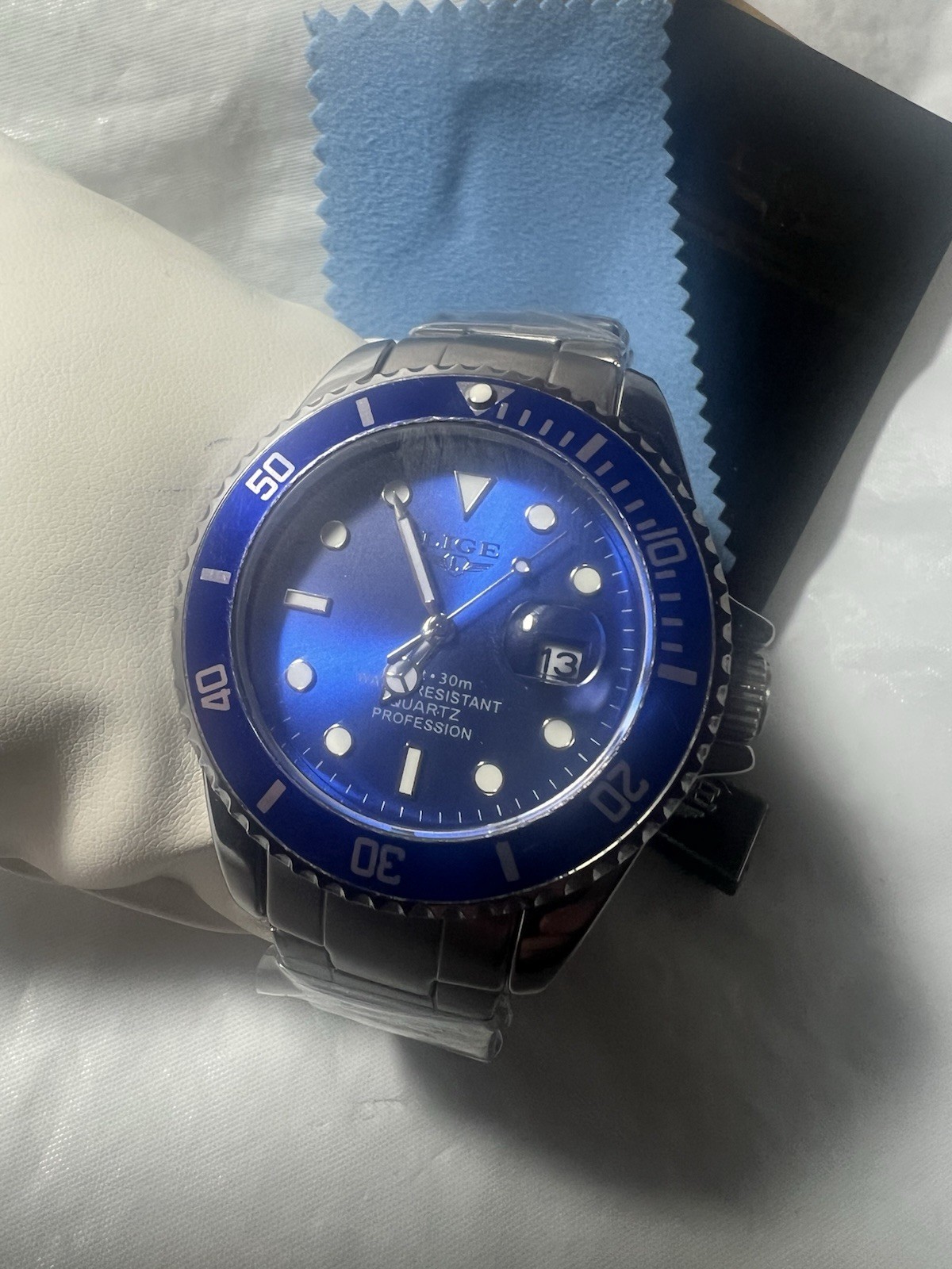 LIGE Quartz Profession, WR30M, rotating, magnify on date,Super Luminous, men’s.