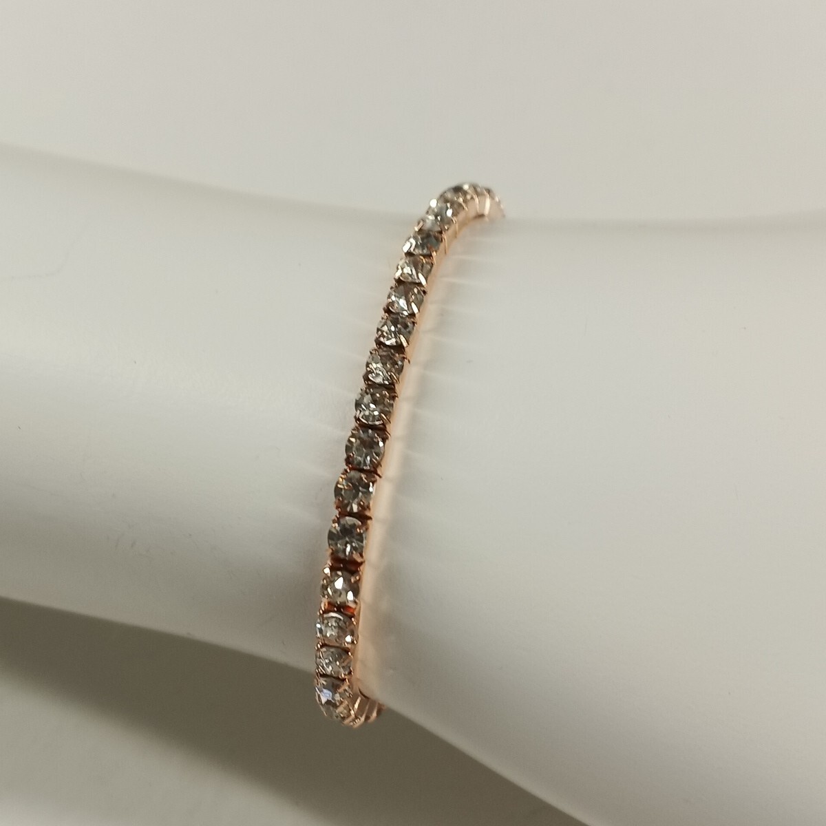 Women’s Elastic Crystal. Bracelet One Size Rose Gold Fashion Jewelry