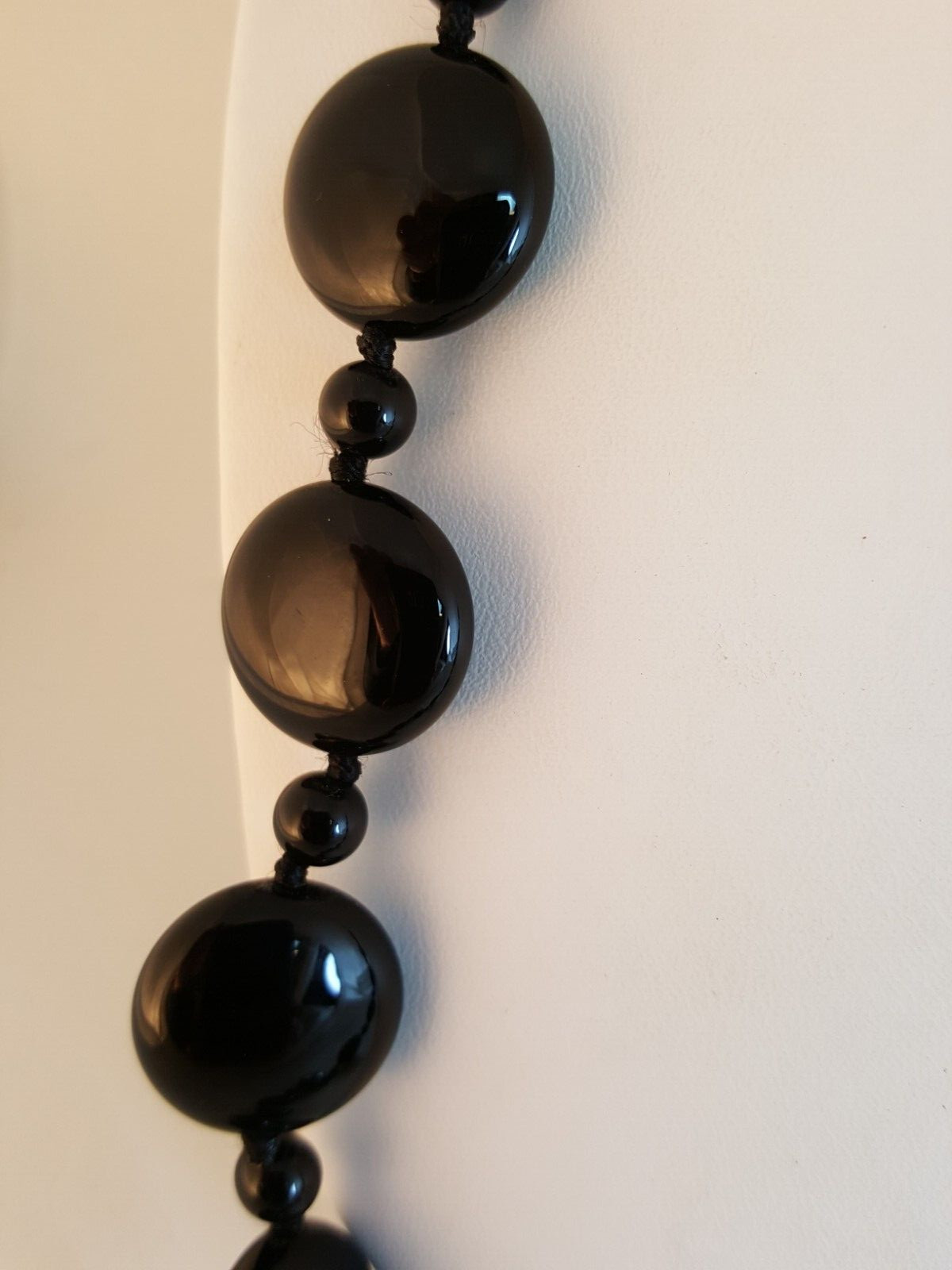 Onyx wafer disc necklace 28″ long orig tag still attached!