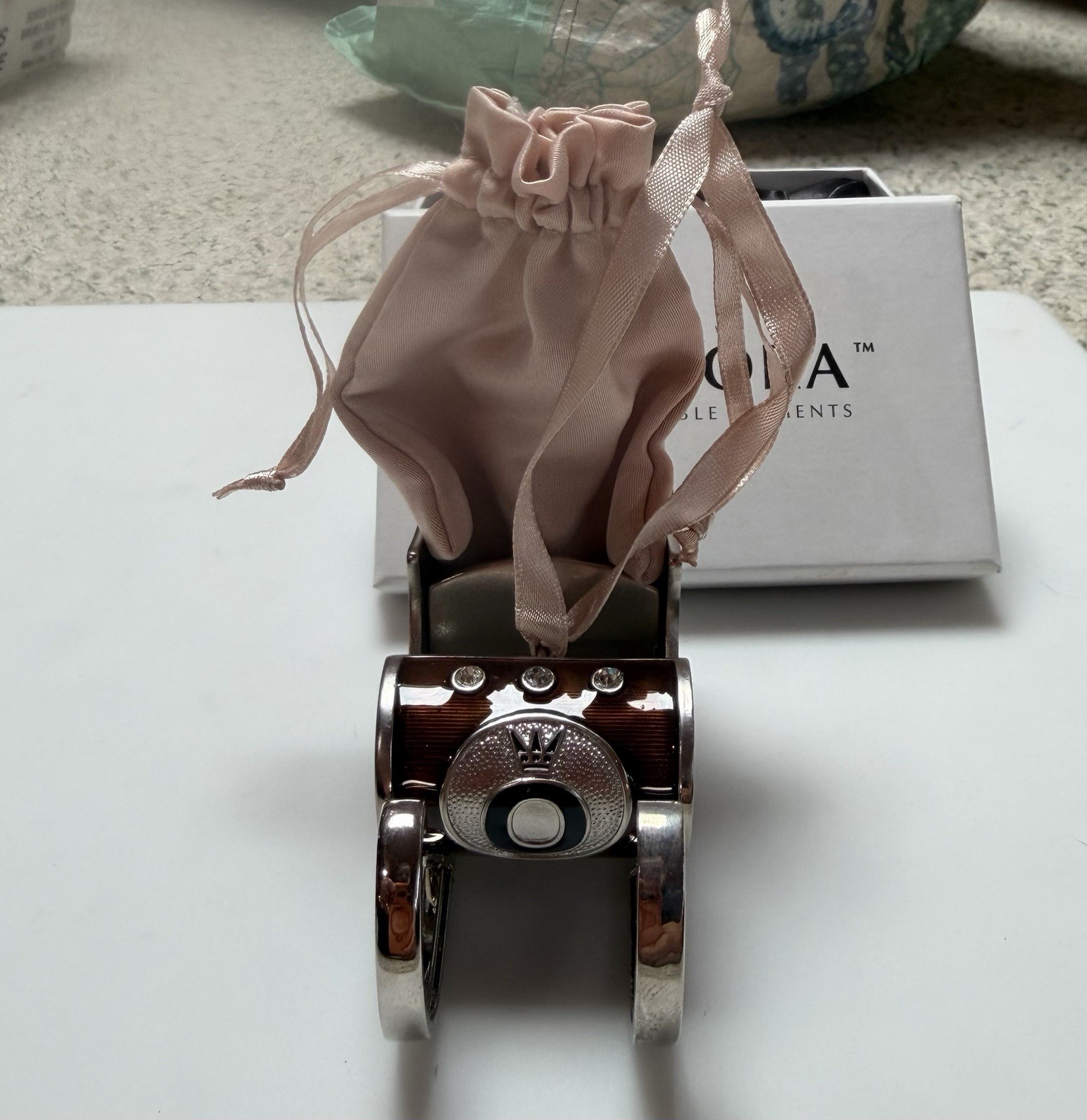 Pandora NIB 2010 Christmas Sleigh Ornament 3rd In Series