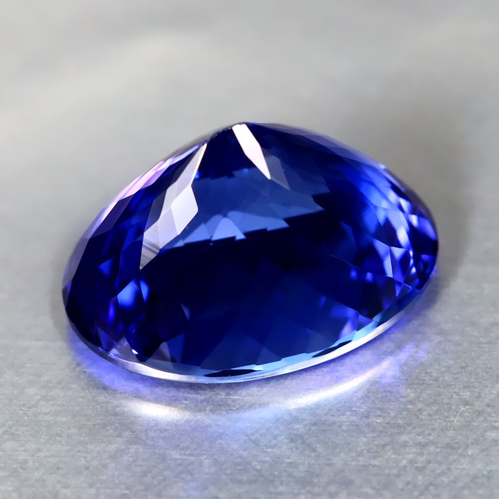GIA Certified 7.01 ct AAAA Oval (13.45 x 9.99 mm) Natural D’Block Tanzanite