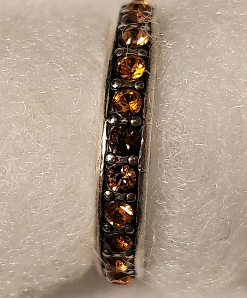 Brighton Spectrum Ring. Size 8 amber brown Hues Dark to Light Crystals