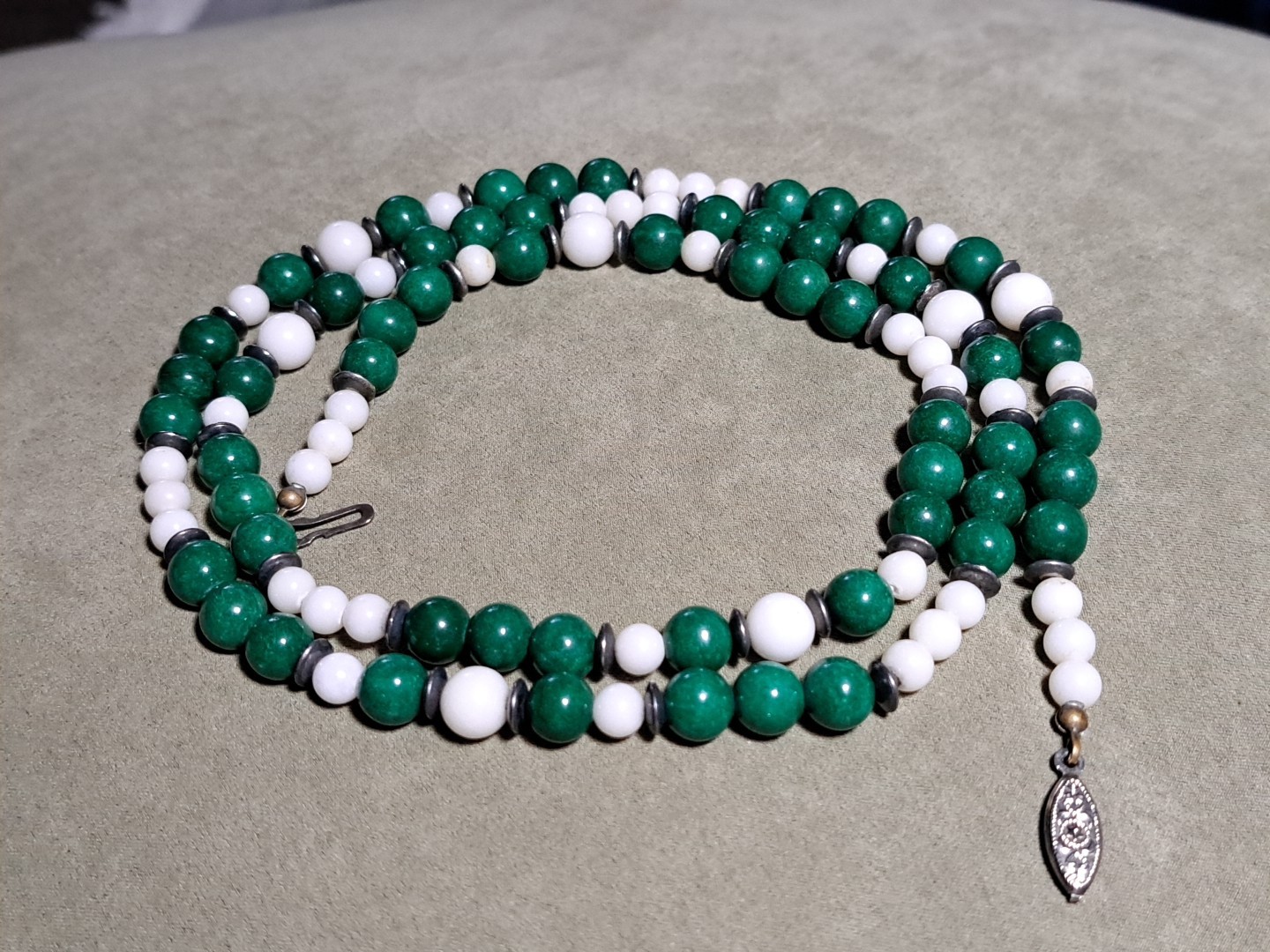 Vintage Mid 20th Century Gemstone 32″ Necklace