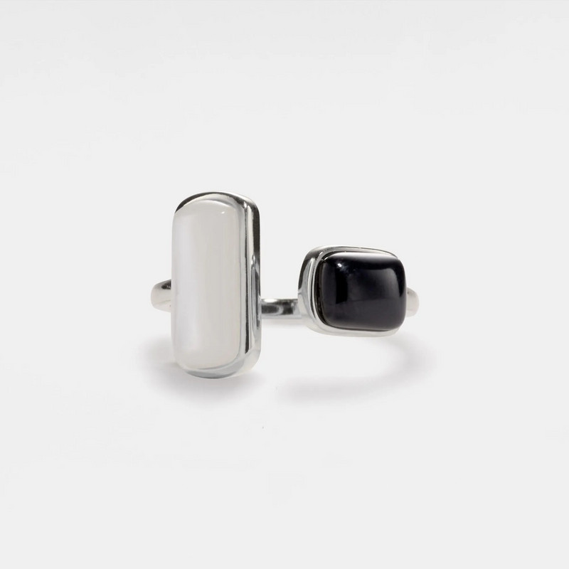 Black White Agate Cabochon Cocktail Ring in 925 Sterling Silver