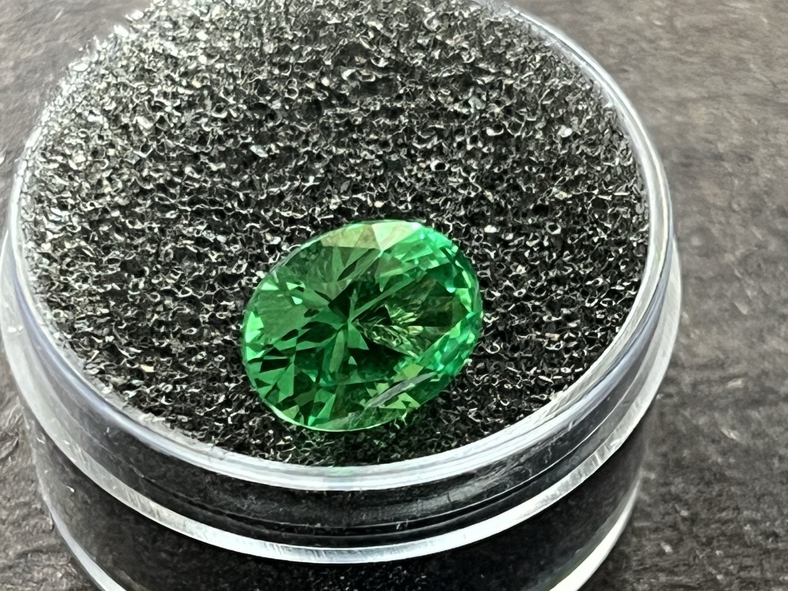3.85 Ct Green YAG Oval Faceted Gemstone 10x8mm Brilliant Green Eye Clean
