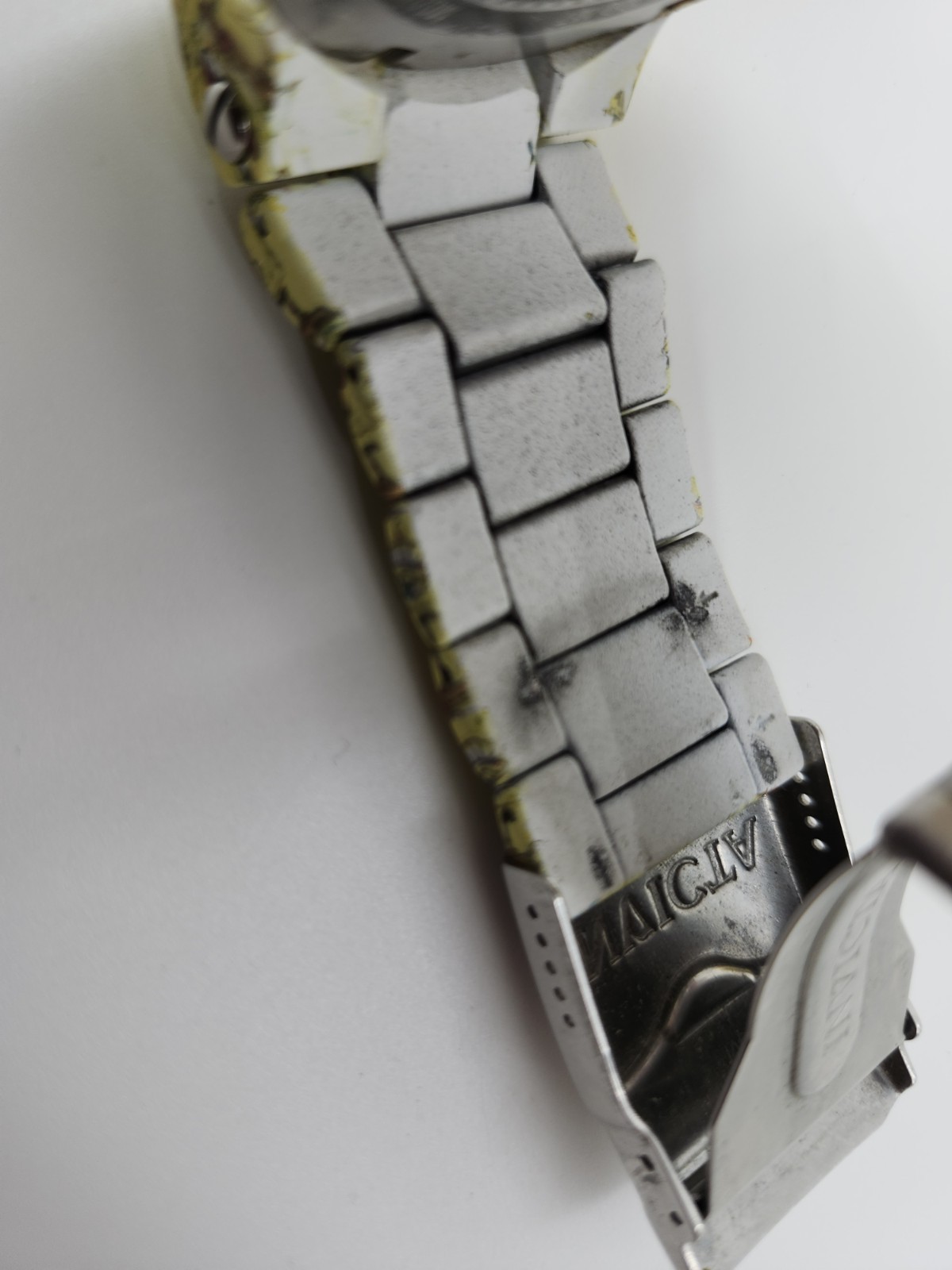 Invicta SpongeBob SquarePants Limited Edition 52mm Watch MOP Dial with Case