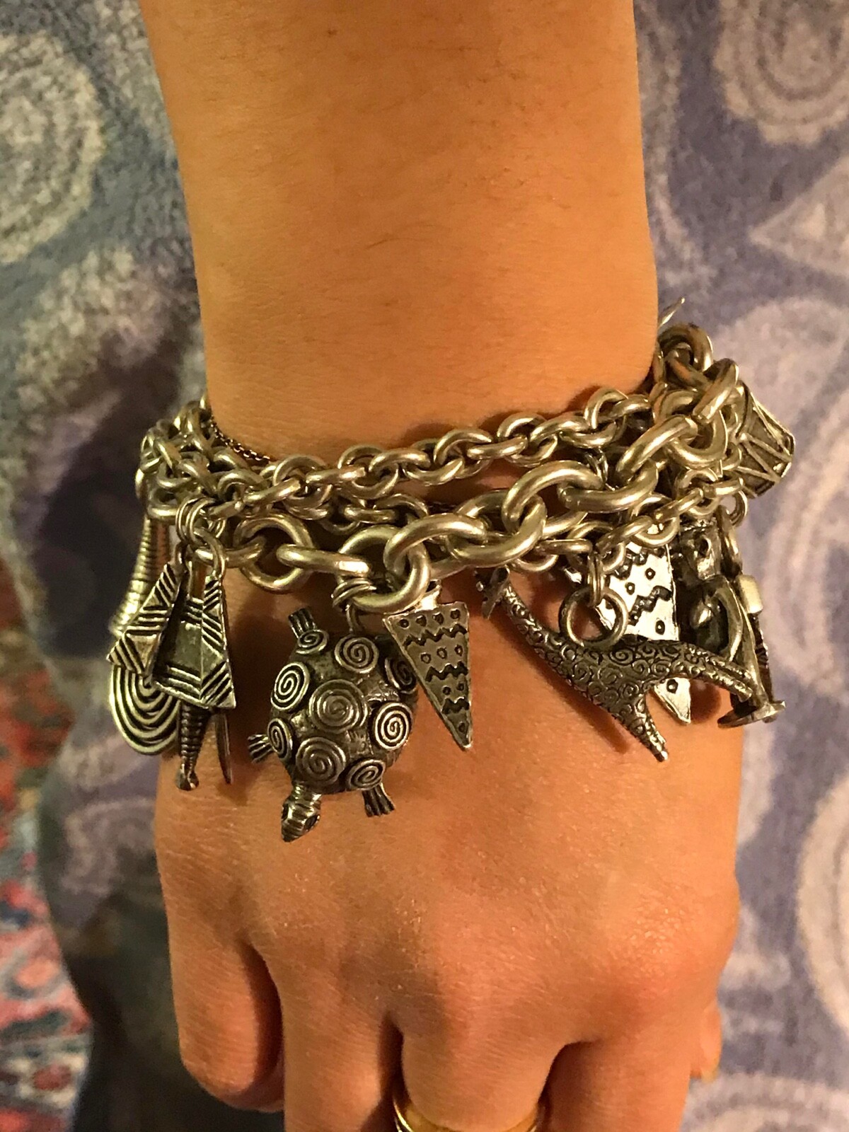 SUSAN CUMMINGS. SS 3 ROW HEAVY LINK BRACELET. 170 GRAMS. ENDANGERED SPECIES