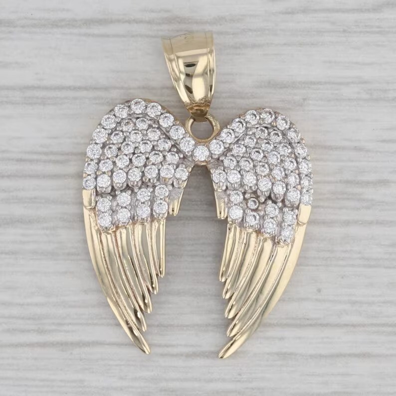 Round Cut Simulated Diamond Unisex Stunning Wings Pendant 14k Yellow Gold Plated