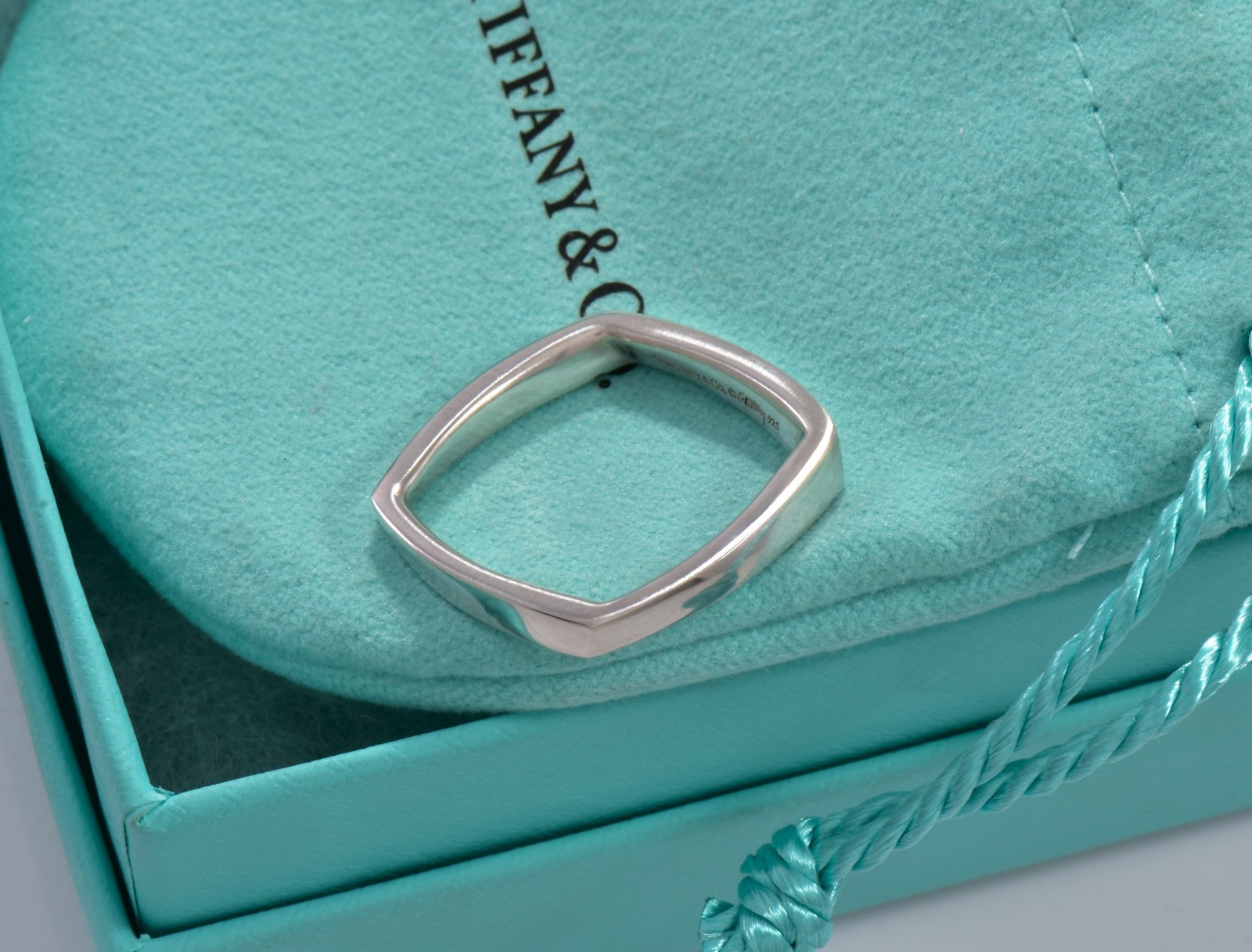 Size 9.5 Tiffany & Co Silver Frank Gehry Narrow Torque Square Ring in Pouch Rare