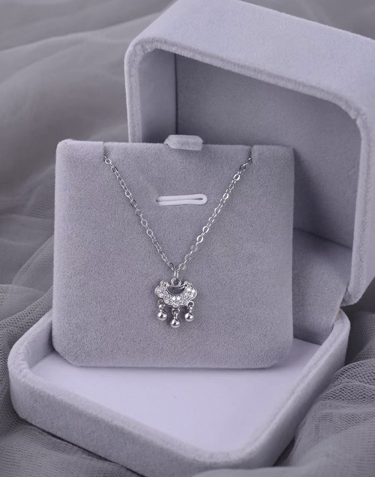 Vintage necklace best gift for her （excluding the box）