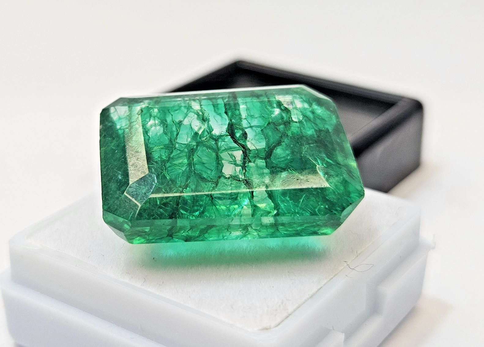 Colombian Emerald 28+ Ct Emerald Cut Green CERTIFIED Loose Gemstone