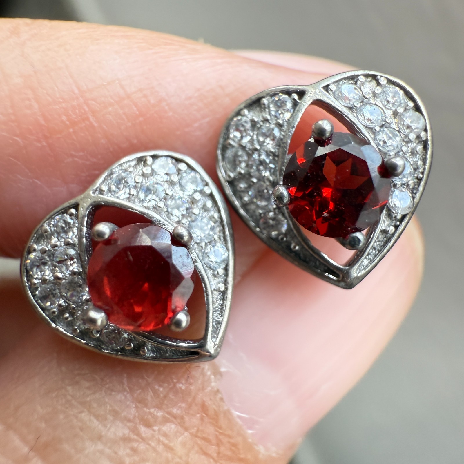 925 Sterling Silver Earrings 4mm Natural Rhodolite Garnet Gemstone Zircon Heart