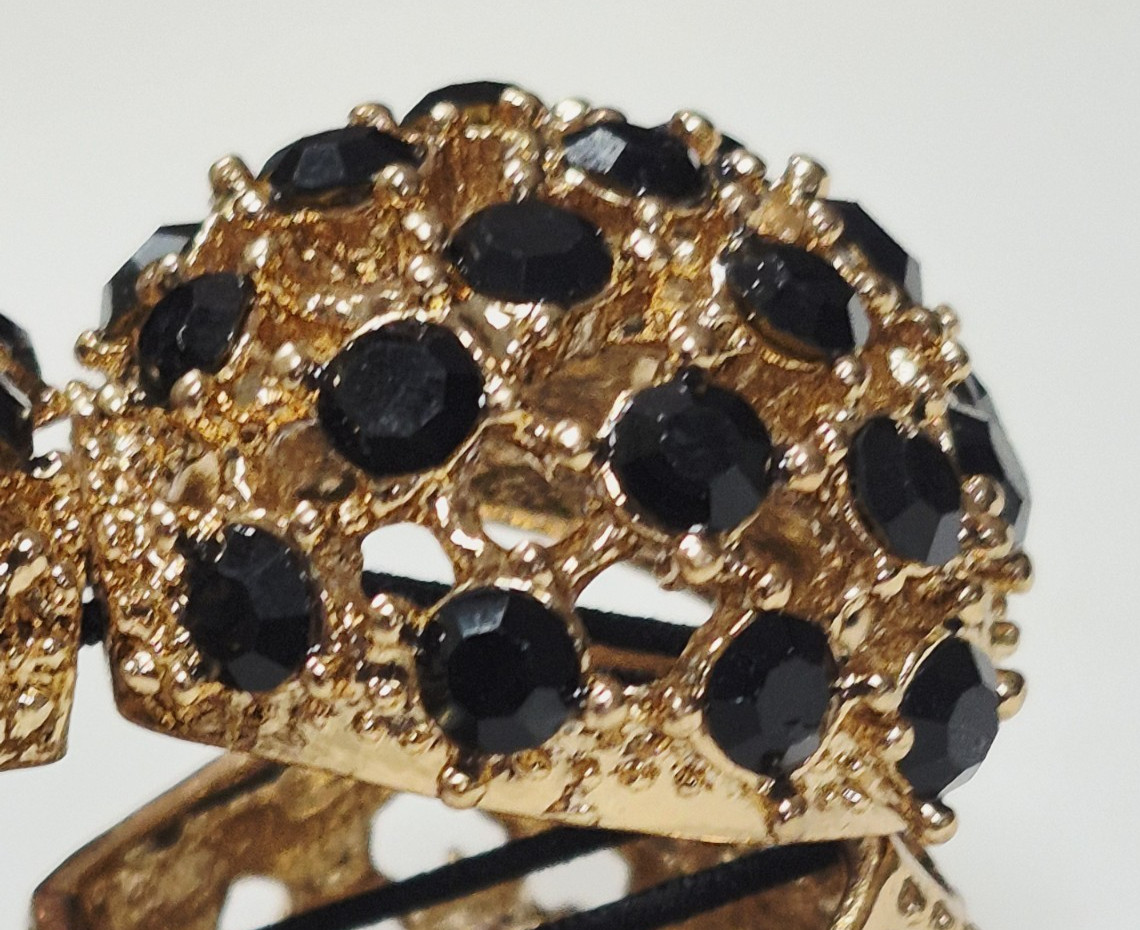Women’s Romantic Bracelet with Rhinestones – Please Choose Color