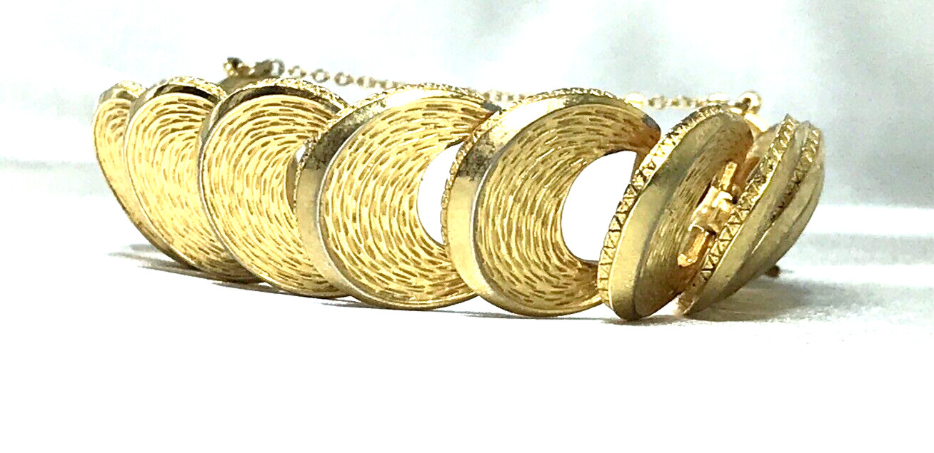 Vintage Estate Textured Chain Link Bracelet with Safety Chain