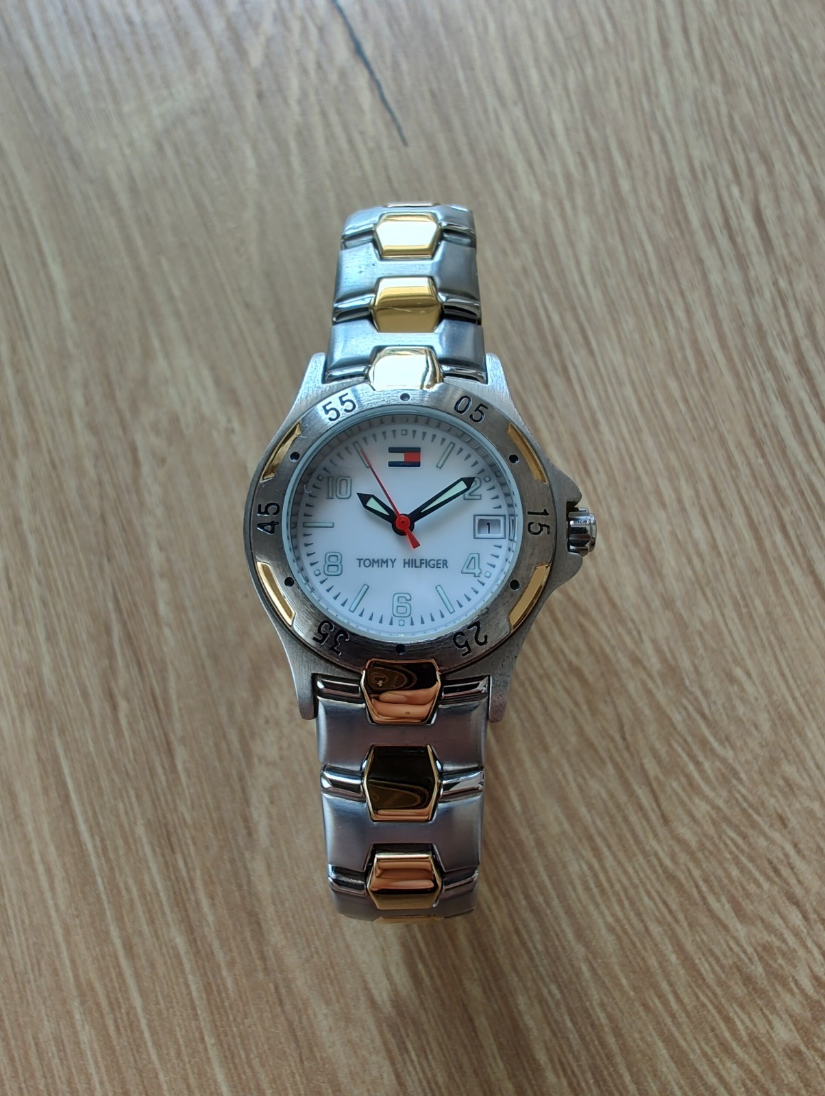 NOS Vintage Tommy Hilfiger Women’s Watch Two Tone White Dial Ref F80008 Ronda