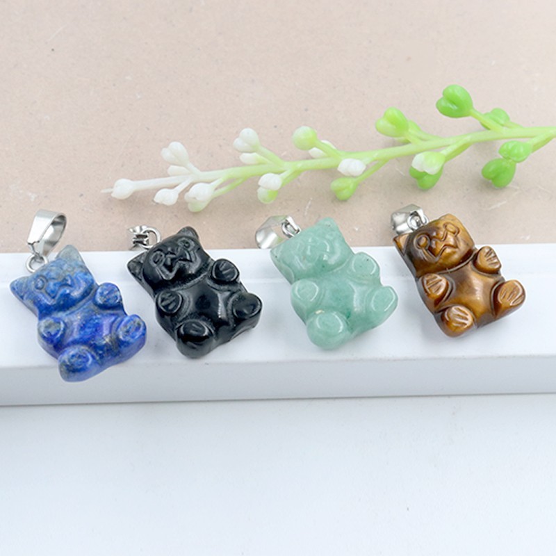 Hot Natural Carved Animal Bear Pendant Healing Crystal Stone Reiki Beads 10Pcs