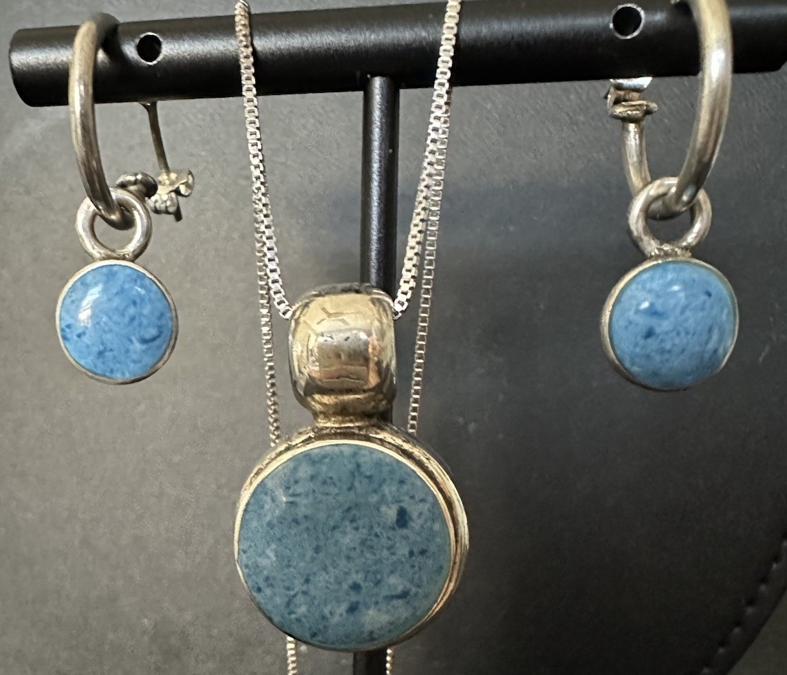 STERLING SILVER DENIM BLUE ‘SODALITE’ GEMSTONE PENDANT & CHANGEABLE EARRINGS SET