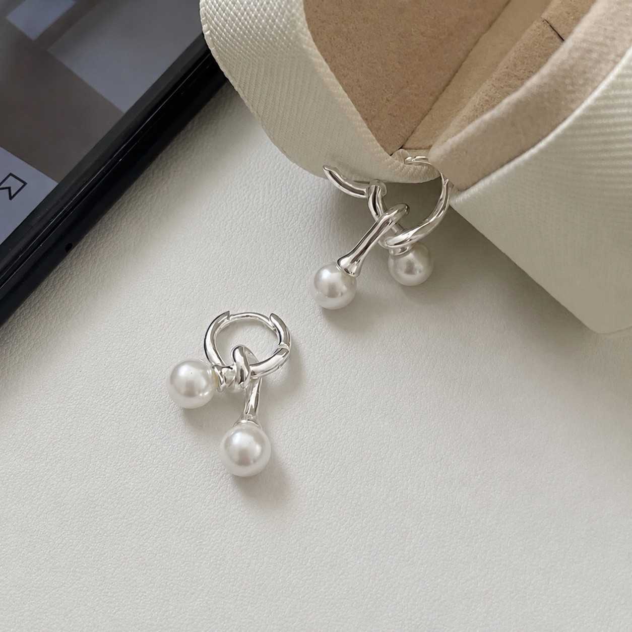 925 Silver Pearl Huggie Hoop Earrings Minimalist Double Pearl Dangle Hoops 107