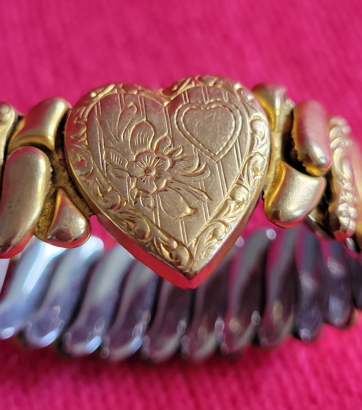 VINTAGE CHILD SIZE SWEETHEART EXPANSION BRACELET 1/20 12K GOLD FILLED