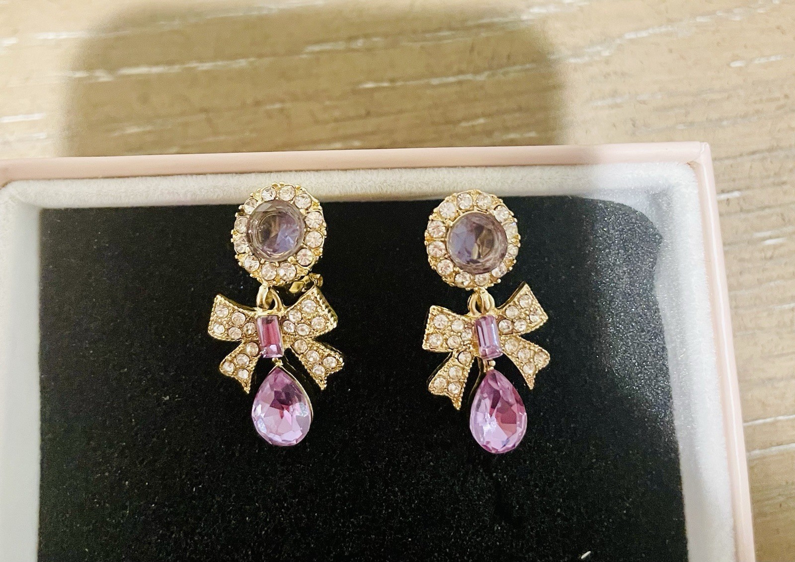 Gold Tone Purple Rhinestone Crystal Bow Teardrop Dangle Clip On Earrings Back