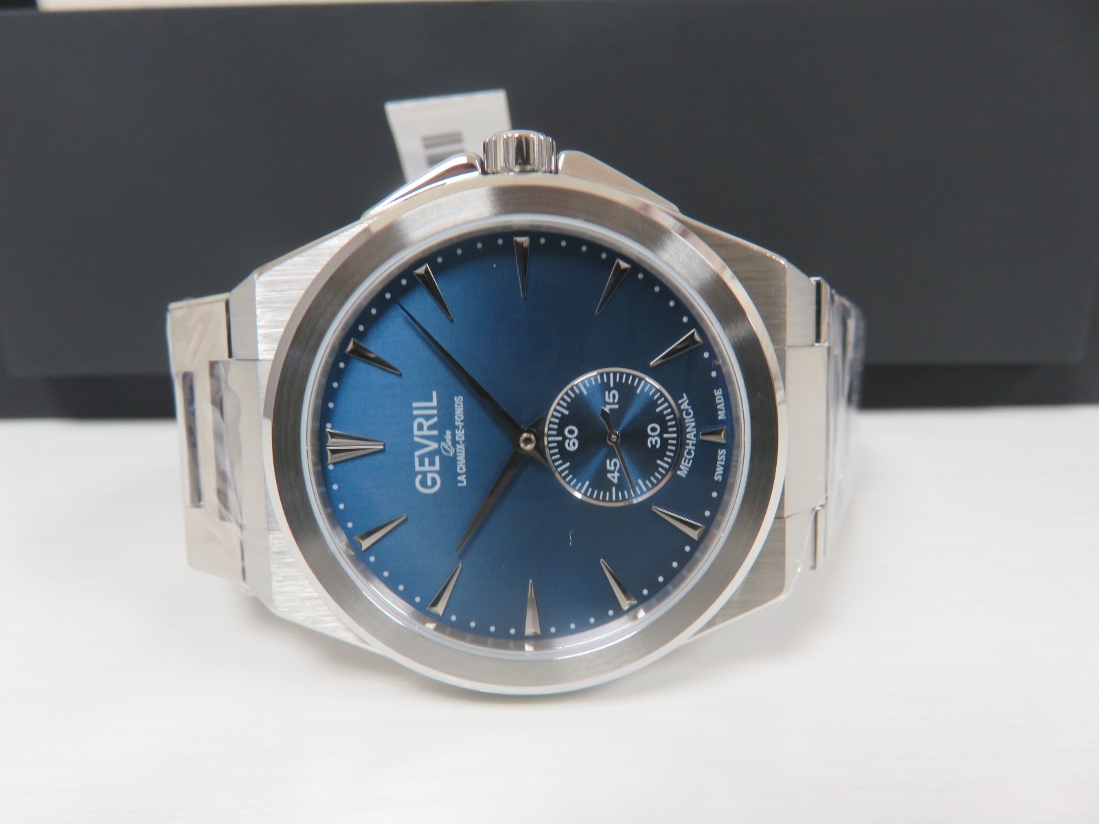 Gevril Men’s 49911B Montauk Sub Dial Swiss Made ETA 7001 SS 40mm Watch