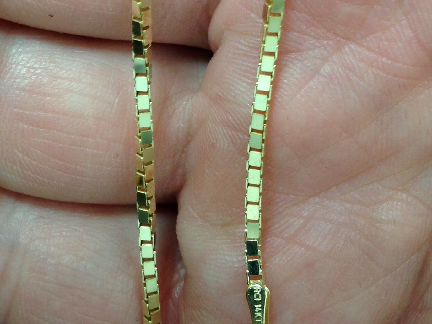 18k Yellow Gold 24″ Classsic Box Link Pendant Chain/Necklace 1.4mm 10.4 grams