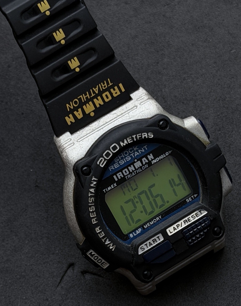 Vtg 2002 TIMEX Ironman 200M Men’s 44mm Digital Watch Black Gray Yellow 8 Lap