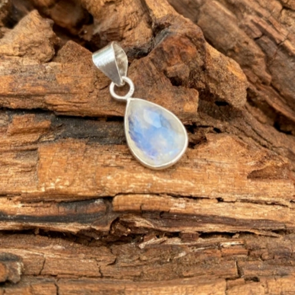 Moonstone Gemstone 925 Sterling Silver Handmade Jewelry Pandant Women Gift E-543