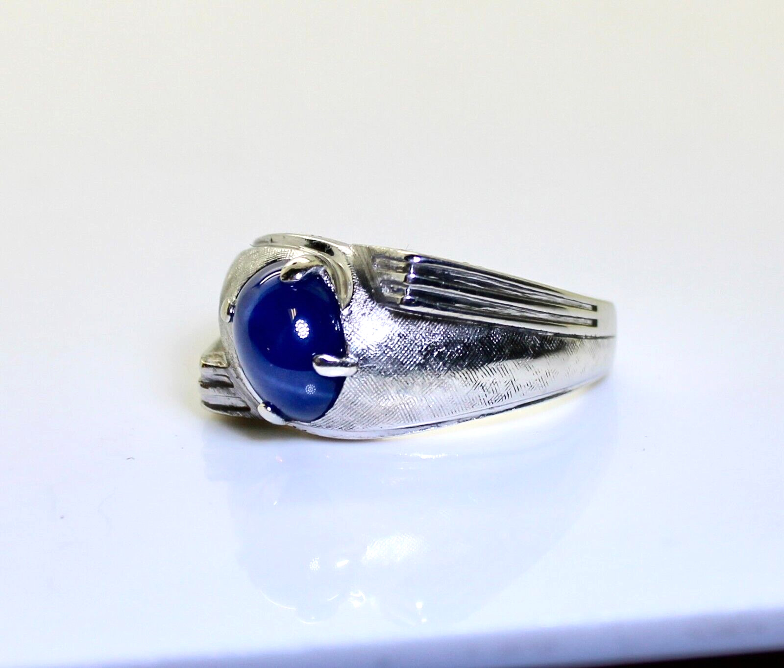 Heavy Vintage Men’s 14K White Gold 1.5 Ct Star Sapphire Ring, Size 8.75, 8.4Gram
