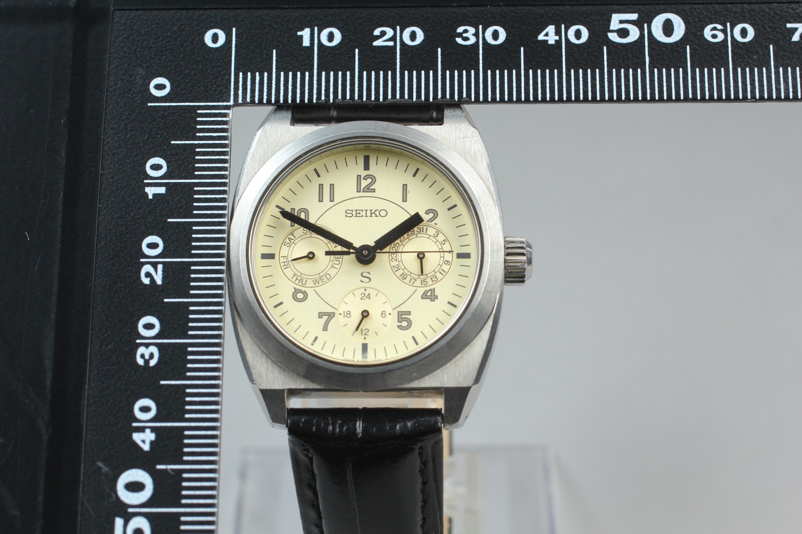*NEAR MINT* Vintage SEIKO SUS 5Y89-0A50 Day/Date White Dial Men 33mm Watch JAPAN